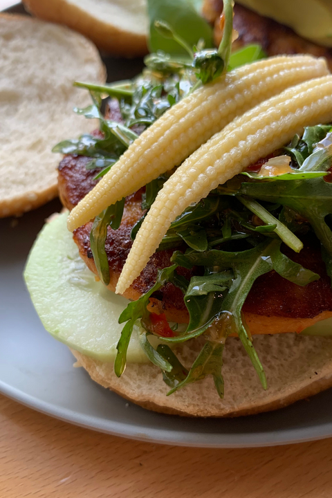 Burger de camarón & salsa de chile dulce